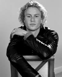 Pin By Dellll On Heath Ledger In 2020 Heath Ledger Heath Legder Charming Man