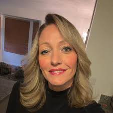 Which hiking shoes are better for a Grand Canyon Rim to Rim hike, Hoka or  Salomon?