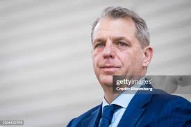 86 Todd Eldridge Stock Photos, High-Res Pictures, and Images