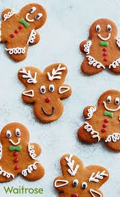 How to make upside down gingerbread reindeers!! Gingerbread Men Reindeer Recipe Gingerbread Gingerbread Man Gingerbread Reindeer