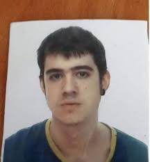 Se busca a este asesino Alias//(ABDUZCAN) Se dice que el empujó a la niña  "WINSTEAD" Y gracias a él todo mundo comenta como idiota "Ellos la  empujaron cuando fue este desgraciado. Esperemos