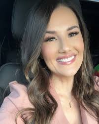 Summer Barclay (@summerbarclayrealtor) • Instagram-bilder og -videoer