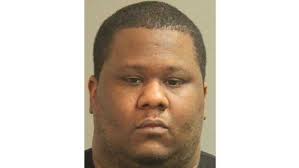 Man charged with trying to pass fake checks