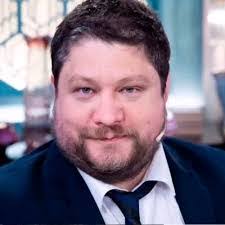 Victor Vidales's Instagram, Twitter & Facebook