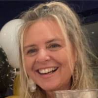 100+ (na) “Gail P.” profile