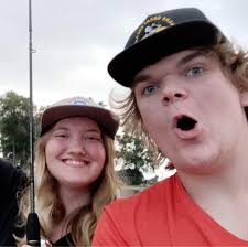 At what age or size can bearded dragons eat super worms?