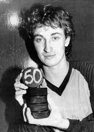 Wayne Gretzky Scored An Nhl Record 10 Hat Tricks In A 92 Goal Season A Record That Has Been Equalled Only Once By Gretzky H Wayne Gretzky Sports Trivia Wayne
