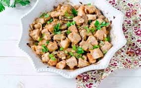 Straccetti di tacchino alla pizzaiola. Straccetti Di Tacchino Con Cipolle Di Tropea Un Perfetto Secondo Piatto