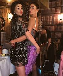 Cecilia rodriguez a rivelo ha confidato di aver avuto un periodo particolarmente delicato nella sua vita e di esserne uscita grazie a sua madre. Cecilia Rodriguez Super Festa Di Compleanno Per I 29 Anni Belen Le Scrive Sono Fiera Di Te Gossip It