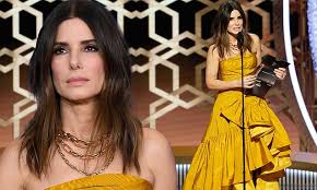 Jul 27, 2020 · sandra bullock celebrates 56th birthday with jennifer aniston, sarah paulson and more eric todisco 7/27/2020 nevada airport faces flight delays from jet fuel shortage Sandra Bullock Skips The Golden Globes Red Carpet To Make A Splash In A Showstopping Golden Gown Daily Mail Online