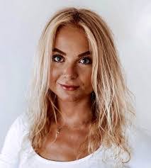 Jill Vanhorn's Instagram, Twitter & Facebook