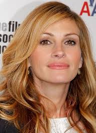 Julia Roberts Archives Us Weekly Julia Roberts Hair Julia Roberts Strawberry Blonde