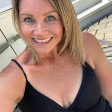 Sara Kendrick (@sarashea79)