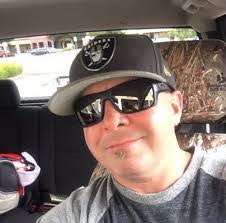 Tim Thacker's Instagram, Twitter & Facebook