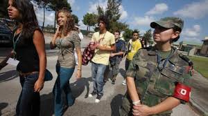 As unidades militares onde se realiza o dia da defesa nacional estão localizadas o mais próximo possível da área de residência dos jovens, sendo a alimentação fornecida pelos centros de. Dia Da Defesa Nacional Cancelado Ate 23 De Marco Devido Ao Covid 19 Dnoticias Pt