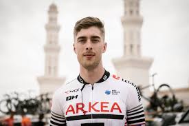 Ag2r la mondiale (france) romain bardet (fra), mikaël cherel (fra), benoît cosnefroy (fra), mathias frank (sui), tony gallopin (fra), alexis gougeard (fra), oliver naesen (bel), alexis vuillermoz (fra). Ce Que Mangent Les Coureurs Sur Le Tour De France Le Penthievre