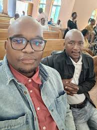 Just received a video call from my future husband 😍 ndaqondba mandikhulule  izpeks ndimjonge nge NAKED eye 😊❤️ Ndithe kuye makakhulule I ring xa  ethetha nam, naye ke wayikhulula 😍😍