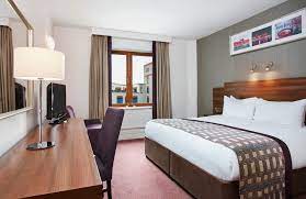 Jurys offers en suite bedrooms, a restaurant and an il barista coffee bar. Hotel Jurys Inn Dublin Christchurch Dublin Trivago De