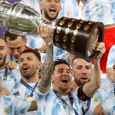 Polémica por foto de carlos lampe y lionel messi. El 10j A Las 23 17 La Foto De Messi Para La Eternidad