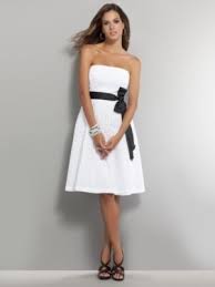 The Dress I Would Want To Wear But Add A Few White Pearl Beads Or Rind Stones To The Bust Dresses Strapless Dress Nice Dresses