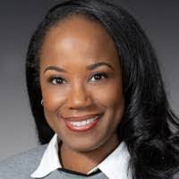 Lisa Sault's Instagram, Twitter & Facebook