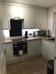To boost visual interest, choose a hue that complements yet contrasts your kitchen cabinets. Show Me Your Kitchens Thedibb