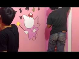 Dan berikut ini adalah contoh wallpaper dinding untuk kamar, yang mungkin bisa jadi inspirasi untuk mendesain kamar tidur milik anda. 31 Desain Kamar Rumah Hello Kitty By Zarnadi