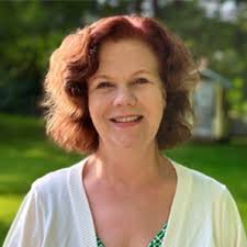 Kari Frederickson's Instagram, Twitter & Facebook