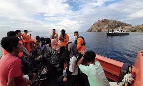 Strategi penyederhanaan birokrasi yang dilakukan pemerintah untuk peningkatan kinerja asn menekan tiga aspek penting. Tim Sar Selamatkan Wisatawan Labuan Bajo Terombang Ambing Di Laut Bagian All