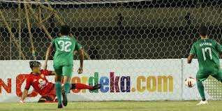 Persebaya kalah dari pss sleman dalam shopee liga 1 2019 di stadion gbt. Cp0l2naabgyqsm