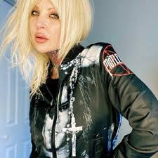 Roxanne Morganstern's Instagram, Twitter & Facebook