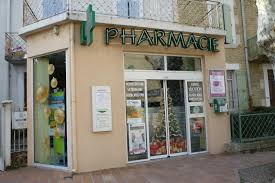Decoration De Noel Pour Vos Vitrines De Pharmacie A Avignon Enseignes Richier