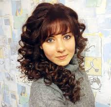 I have really thin hair and a round face and so i never know what to do with it. 30 Amazing Haircuts For Chubby Fat Faces To Look Thin