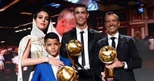 الأهلي المصري يحصد جائزة جلوب سوكر لـ نادي القرن الإفريقي والأكثر تتويجا في الشرق الأوسط. Ø§Ø¹Ø±Ù Ù…Ø§Ø°Ø§ Ù‚Ø§Ù„ ÙƒØ±ÙŠØ³ØªÙŠØ§Ù†Ùˆ Ø±ÙˆÙ†Ø§Ù„Ø¯Ùˆ Ø¨Ø¹Ø¯ ÙÙˆØ²Ù‡ Ø¨Ø¬Ø§Ø¦Ø²Ø© Ø¬Ù„ÙˆØ¨ Ø³ÙˆÙƒØ± 2018 Ø§Ù„ÙŠÙˆÙ… Ø§Ù„Ø³Ø§Ø¨Ø¹