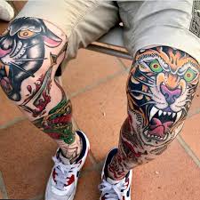 Modern Neo Traditional Tattoos With Bold Lines Bold Lines Modern Neo Tattooantebrazo Tat Traditional Tattoo Knee Knee Tattoo Traditional Tattoo Man