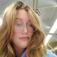 Lilly Howe's Instagram, Twitter & Facebook