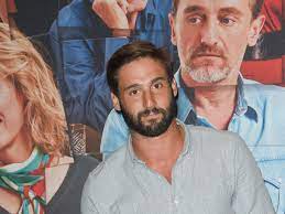 Guillaume labbé incarne michaël, un footballeur en pleine reconversion et membre d'une fratrie aux relations complexes, dans je te promets sur tf1, remake de la série américaine this is us. Je Te Promets Tf1 Ex Rugbyman Guillaume Labbe A Pose Nu Pour Le Calendrier Des Dieux Du Stade Femme Actuelle Le Mag