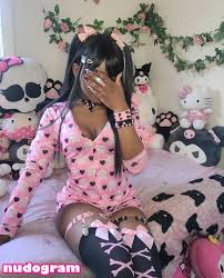 Lilrawrs  urkittyz Nude Leaks OnlyFans Photo 3 - Nudogram v2.1