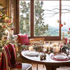 Gran selección de adornos para las navidades, una época muy especial para los mas pequeños pero también para todas las edades. Ideas De Decoracion Como Vestir Y Decorar La Mesa Esta Navidad Foto 1