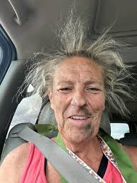 Hi would you be able to send me a picture of your menu please x