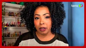 Juliana Oliveira, ex-assistente de palco do SBT, se pronuncia após acusar  Otávio Mesquita de estupro: 'Tinha medo'