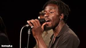 Lisa Guerrini's Instagram, Twitter & Facebook