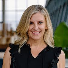 Susan Petrus's Instagram, Twitter & Facebook