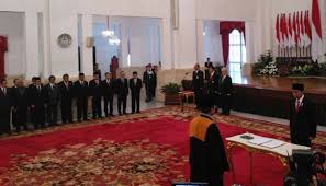 Hari agong ketua hakim negara mendahului terima darjah kebesaran. Jokowi Dukung Ketua Mahkamah Agung Hatta Ali Jalankan Prioritas Tugasnya Nasional Tempo Co