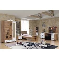 Genc Odasi Panosundaki Pin