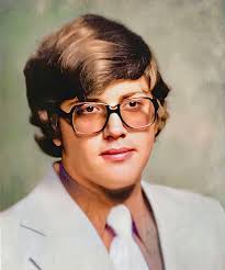 Chambersburg man dies in single-vehicle crash near Fayetteville, Franklin  County ## Franklin Cordell, 62, was driving a 2009 Dodge Ram pickup truck  that left the roadway and struck a tree. He