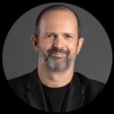 Daniela Abrantes (@danielaabrantes)