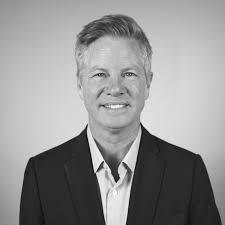 Kim Corey's Instagram, Twitter & Facebook