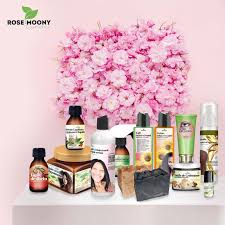 La Gamme De Cosmetiques Naturels De Rose Moony Cosmetics Produits Pour Hommes Produit Minceur Cosmetique