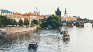 Städtereisen nach prag, hotels im riesengebirge oder böhmerwald. 2 Yoga Retreats In Der Tschechischen Republik Bookyogaretreats